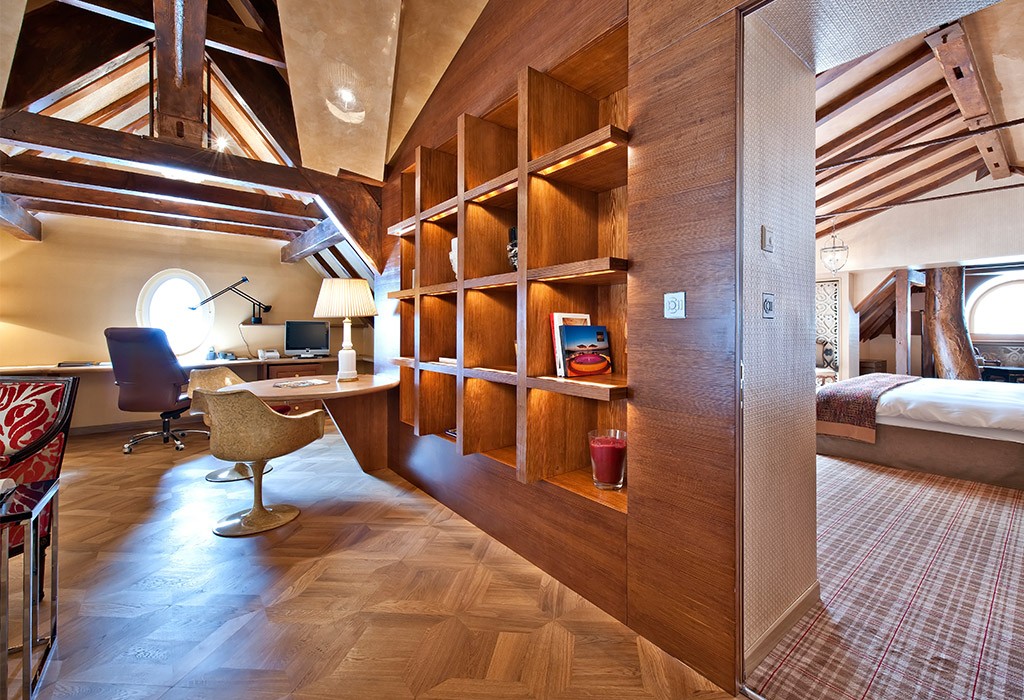 rooms__0000s_0058_Carlton_8Stock_029