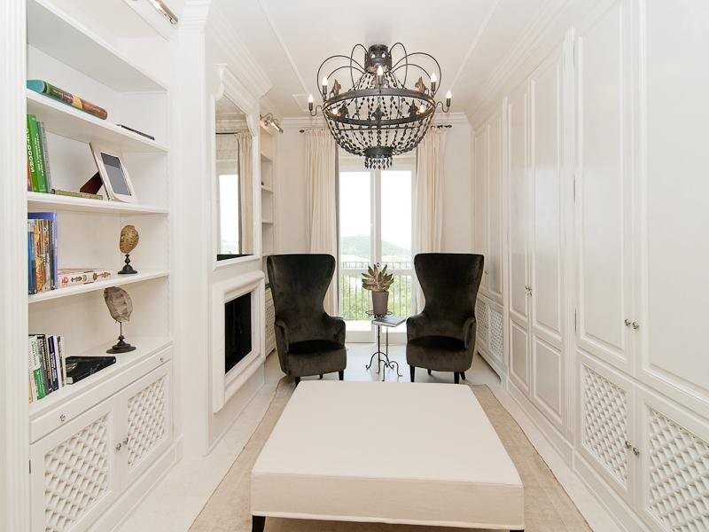 this-looks-like-a-cozy-place-to-curl-up-and-read-a-book