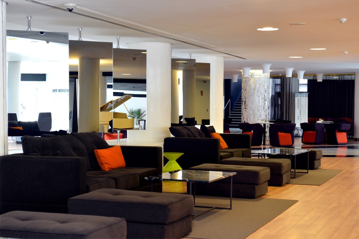 hotel-renacimiento-lobby1_0