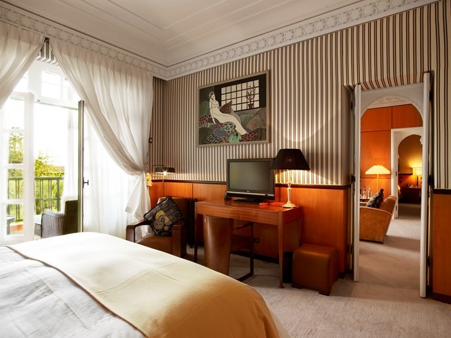 lw6003_43593658_790x490