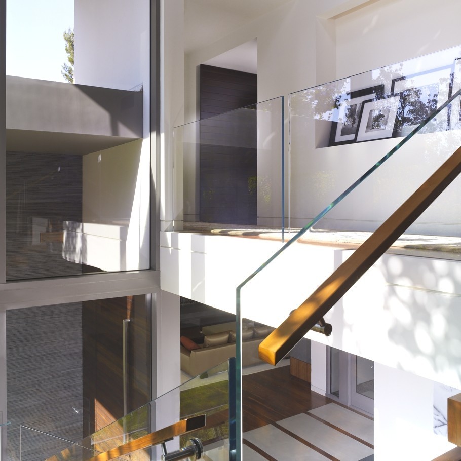 Contemporary-Architectural-Design-Los-Angeles-19-910x910