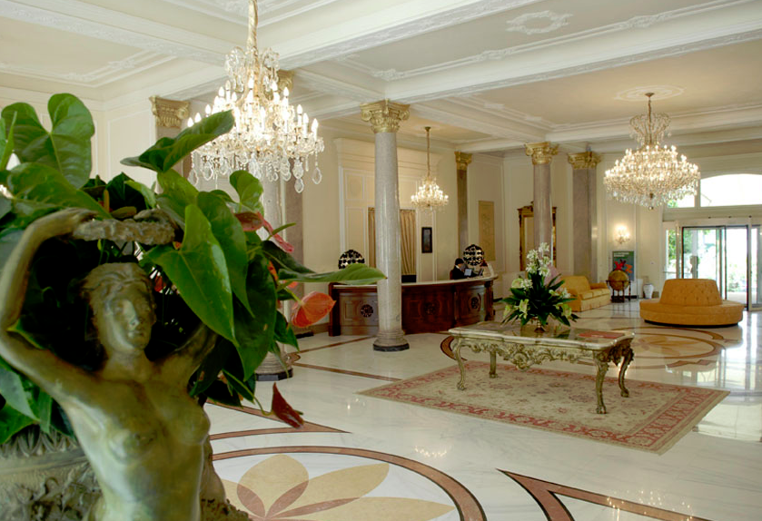 FireShot_Screen_Capture_013_-_Grand_Hotel_Rimini_albergo_5_stelle_lusso_riviera_romagnola_-_Phot