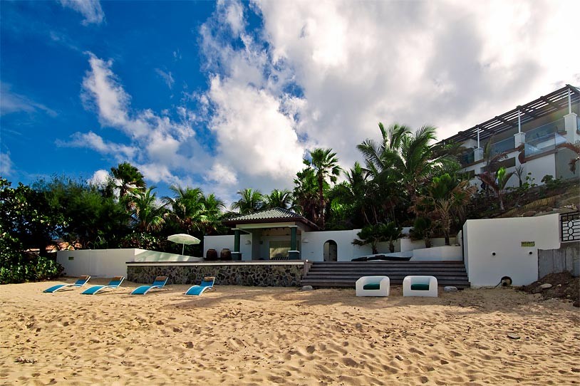 Los expertos ven algo de luz en el sector inmobiliario