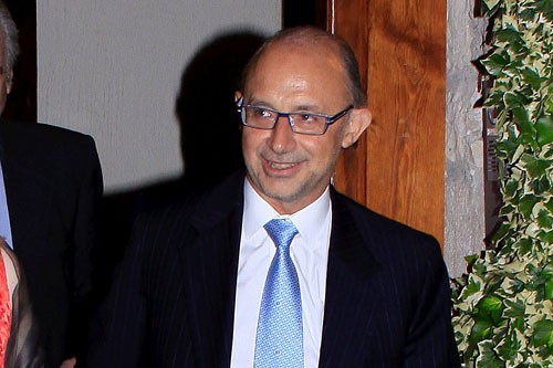 El gobierno impondrá un impuesto a los depósitos bancarios