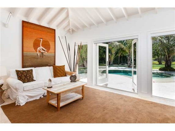 living-room-3-05e8ad-573x430