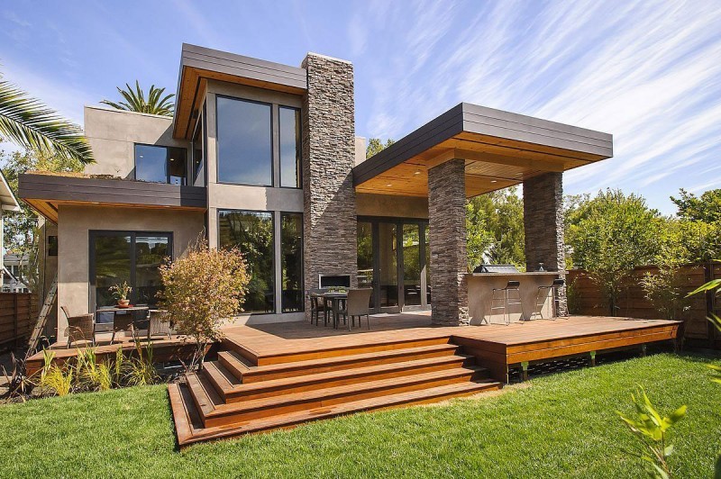 Casas de ensueño: una mansión sofisticada con un toque rústico en california