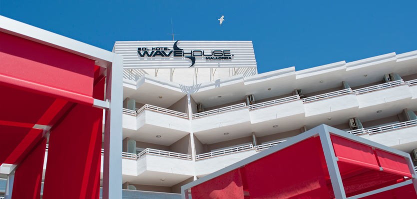 20wavehouse-wavehousefacade