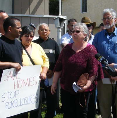 Una alcaldesa de eeuu contra wall street: amenaza con expropiar viviendas a los bancos para evitar desahucios