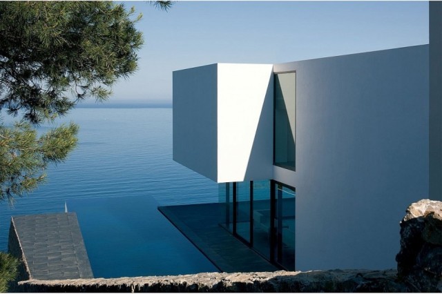 al_090813_07-940x6261-640x426