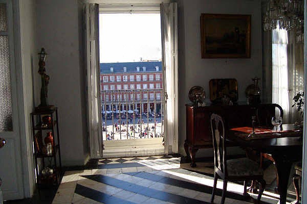 8 casas en las que tomarse una ‘relaxing cup of café con leche in la plaza mayor’