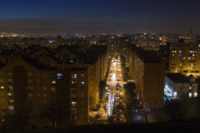 blackstone y goldman sachs pujan por hacerse con los chollos del mercado inmobiliario español Blackstone copia en España su modelo de eeuu: comprar casas baratas para dominar el mercado de alquiler