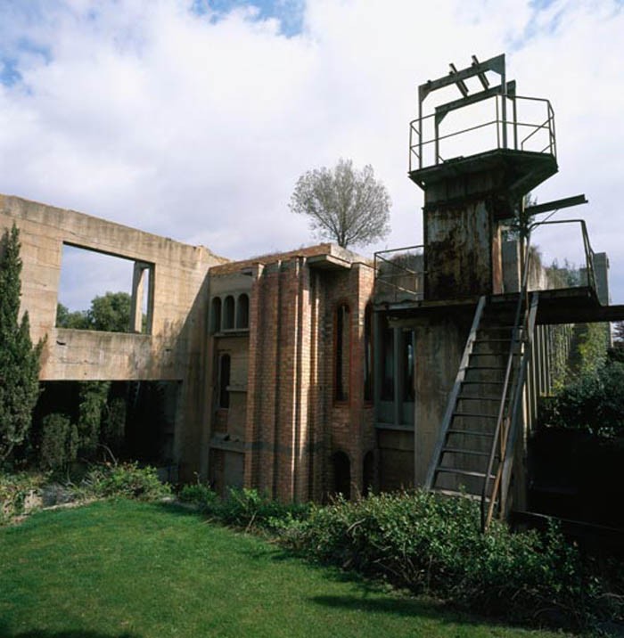cement-factory-conversion-ricardo-bofill-barcelona-spain-17