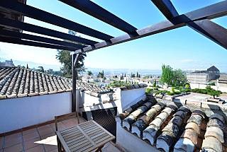 Los castillos de ‘Isabel’: los 7 palacios de Isabel la católica y los mejores alojamientos para visitarlos