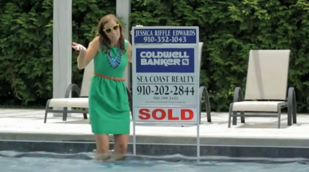 Bailando, rapeando o haciendo el ‘harlem shake’: las formas más originales (y extravagantes) de vender casas