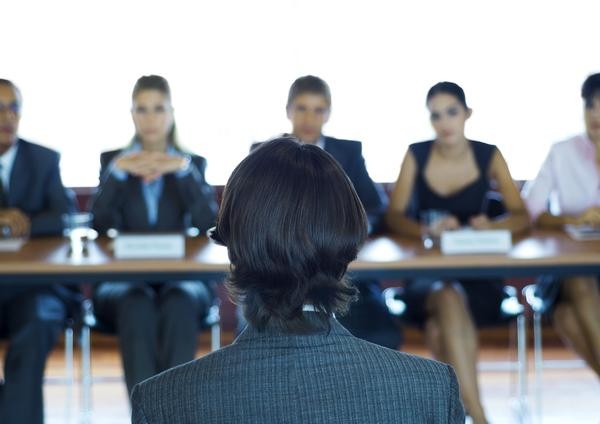 Polivalente, con experiencia y tres idiomas, las claves para encontrar trabajo en 2014