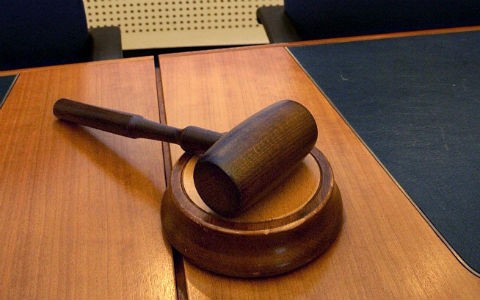 Condenado un propietario a 2 años de cárcel y 18.000 euros por acosar durante 30 años a su inquilina