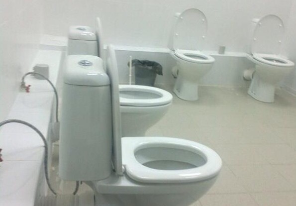 En los jjoo de sochi ir al baño es un deporte de dobles: la bbc desvela las chapuzas en las obras de la villa olímpica
