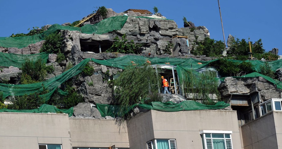 El secreto está en las alturas: edificios aparentemente normales que esconden tejados alucinantes (fotos)