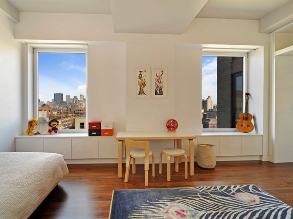 Keith-Richards-apt-kids-room-2-951be3-573x430