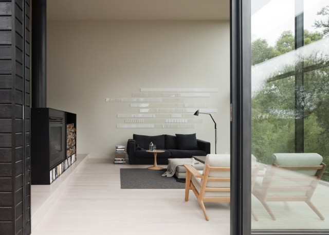 dezeen_Ridge-Road-Residence-by-Studio-Four_ss_7-640x457