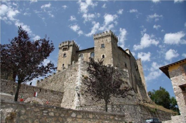 ‘juego de tronos’ en la vida real: 8 castillos en venta que podrían haber aparecido en la serie