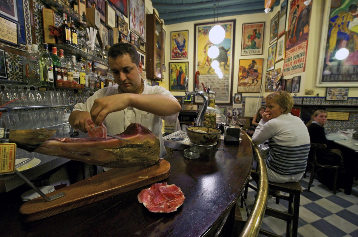 Los españoles decimos adiós al café de la mañAna: cae el consumo fuera de casa en 2013