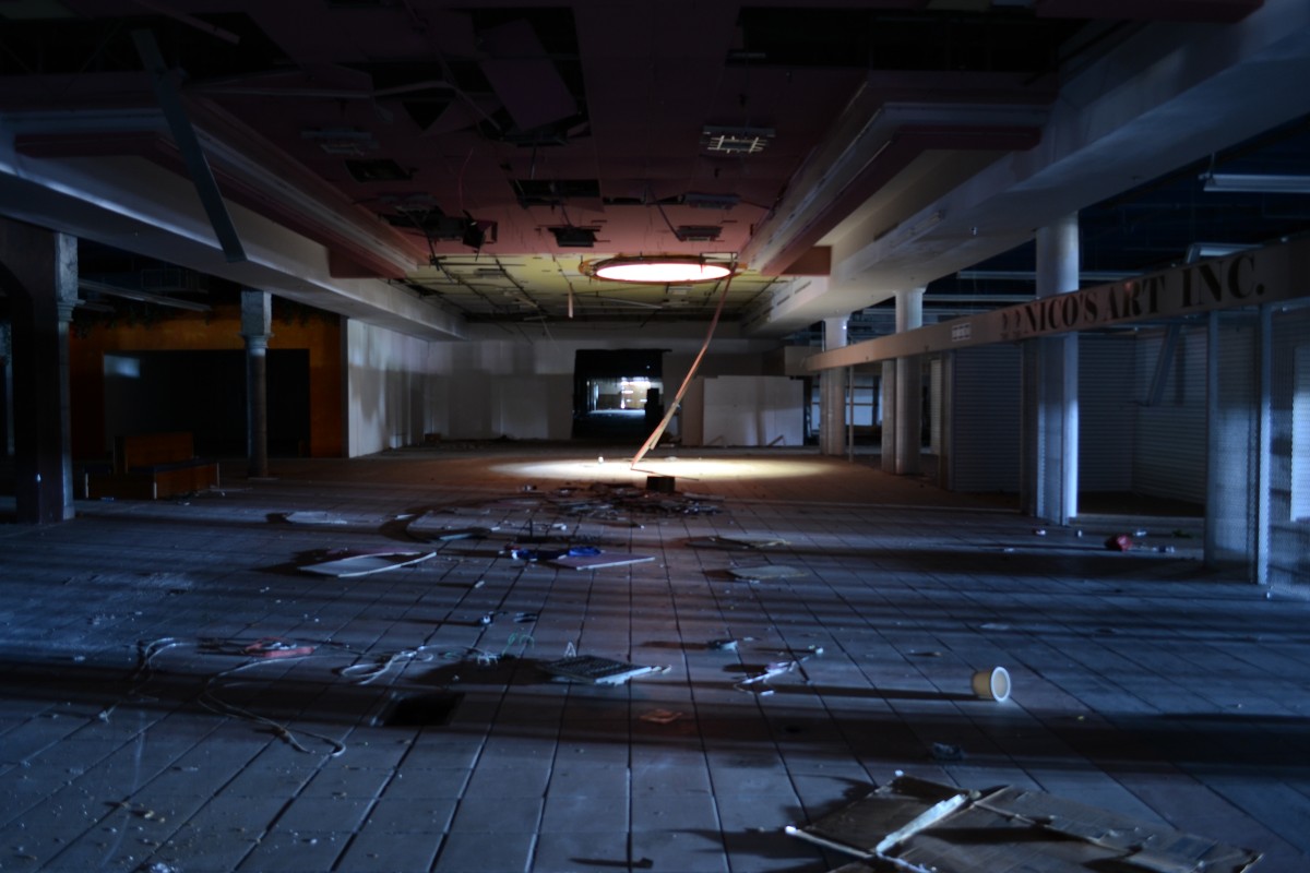 Muertos vivientes: así languidecen los centros comerciales abandonados de eeuu (fotos)
