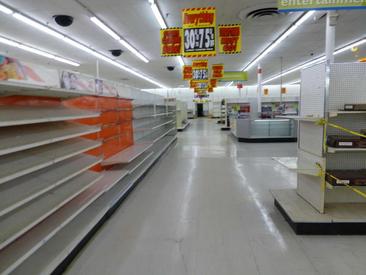 Muertos vivientes: así languidecen los centros comerciales abandonados de eeuu (fotos)