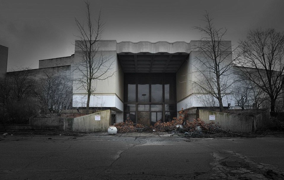 Muertos vivientes: así languidecen los centros comerciales abandonados de eeuu (fotos)