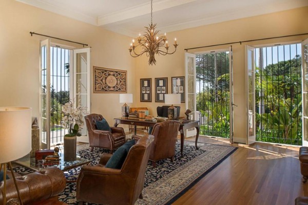 l6211b244-m10o-600x400_c