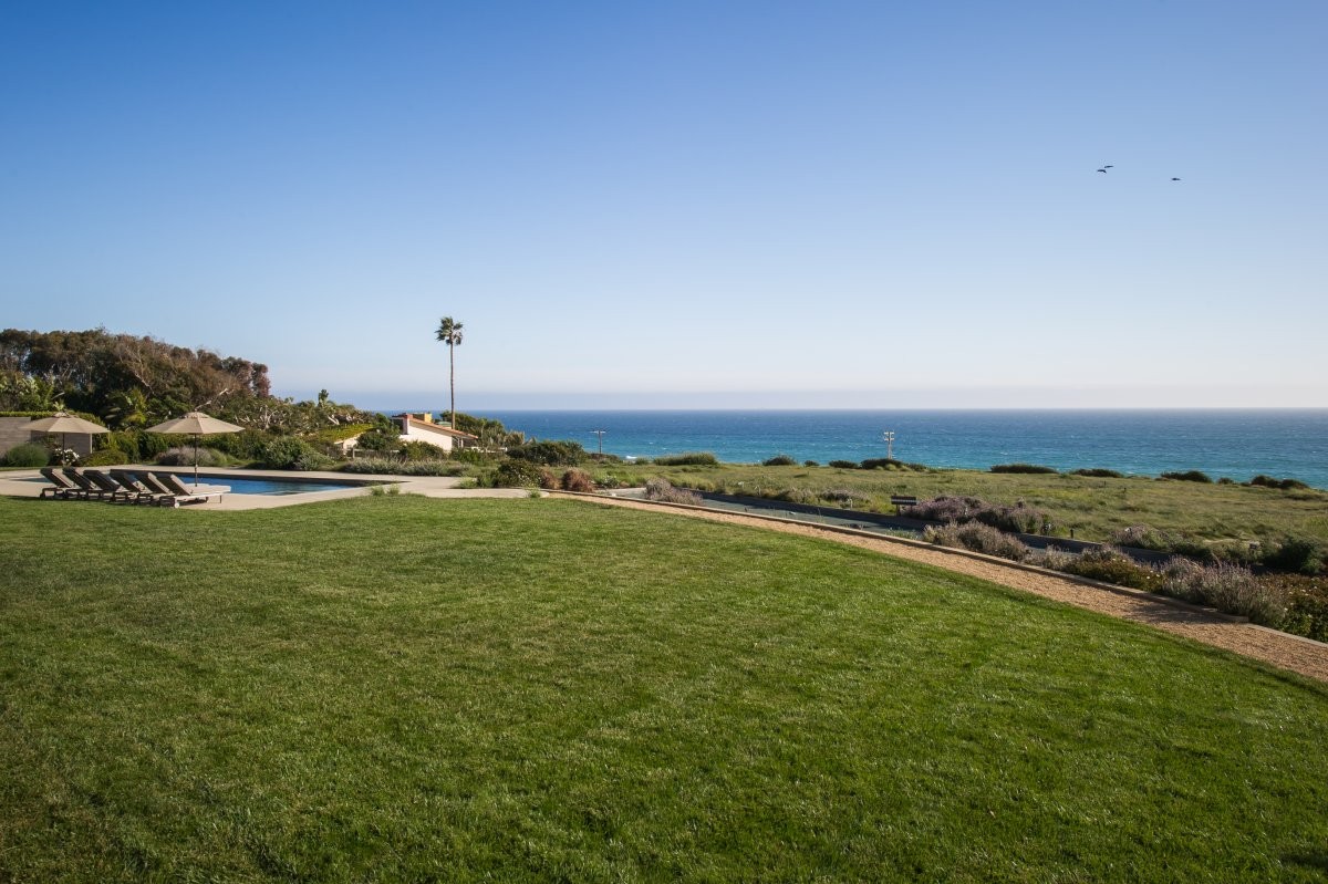 popular-zuma-beach-sits-right-across-the-street
