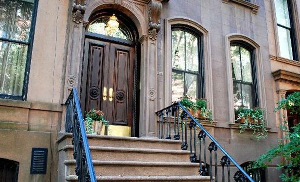 15 edificios anónimos convertidos en lugar de culto para los amantes de las series de tv