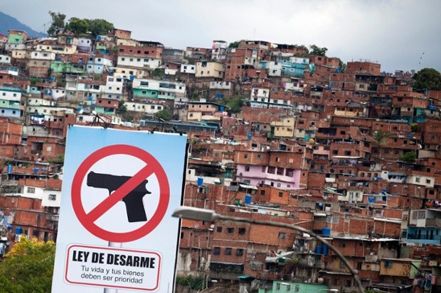 Las 10 ciudades del mundo más peligrosas para vivir… y las tres únicas en las que no hay asesinatos (fotos)
