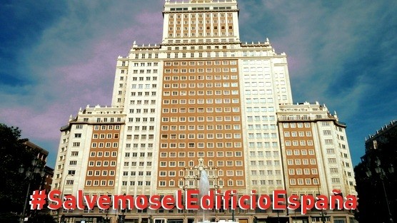 40.000 firmas contra el derribo del edificio España, el edificio más 'inútil' de Madrid