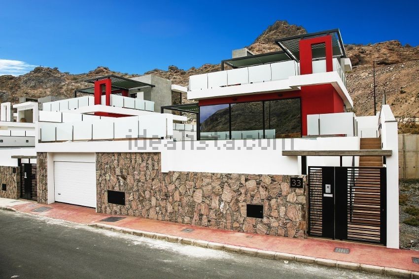 David silva, de futbolista de la selección a promotor inmobiliario: sus casas de lujo a la venta en idealista.com