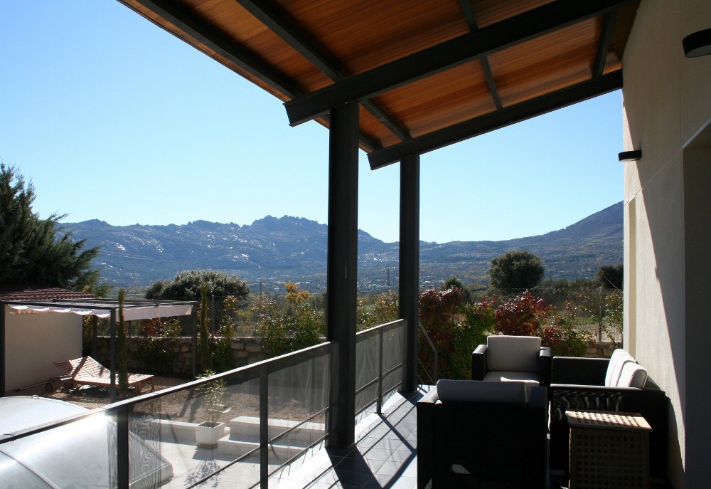 La regulación del alquiler de vivienda vacacional en Madrid sigue en el aire y apunta a restricciones