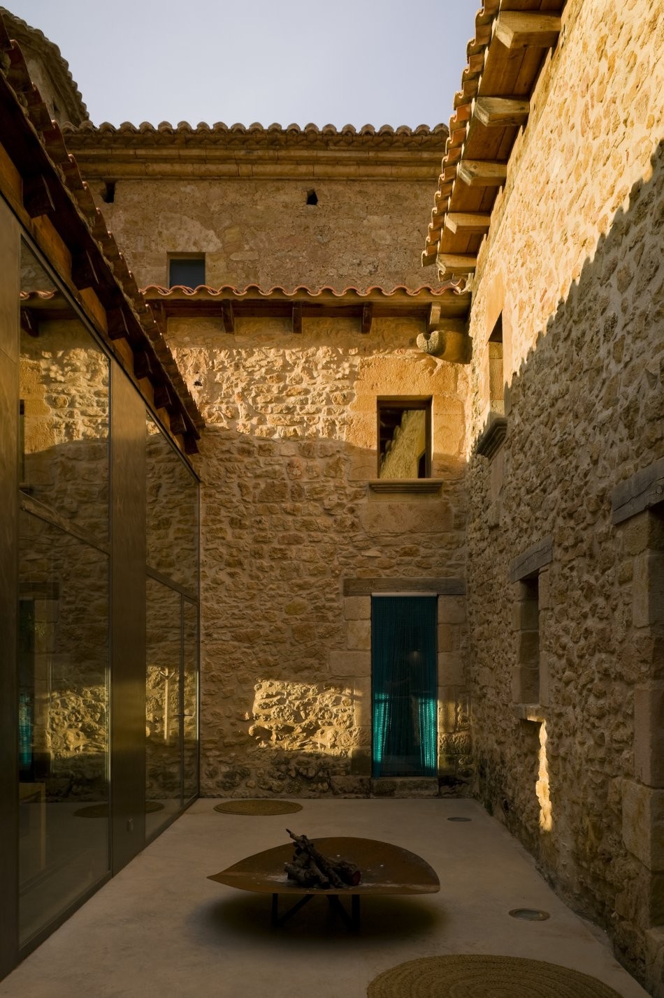 12_patio_sun