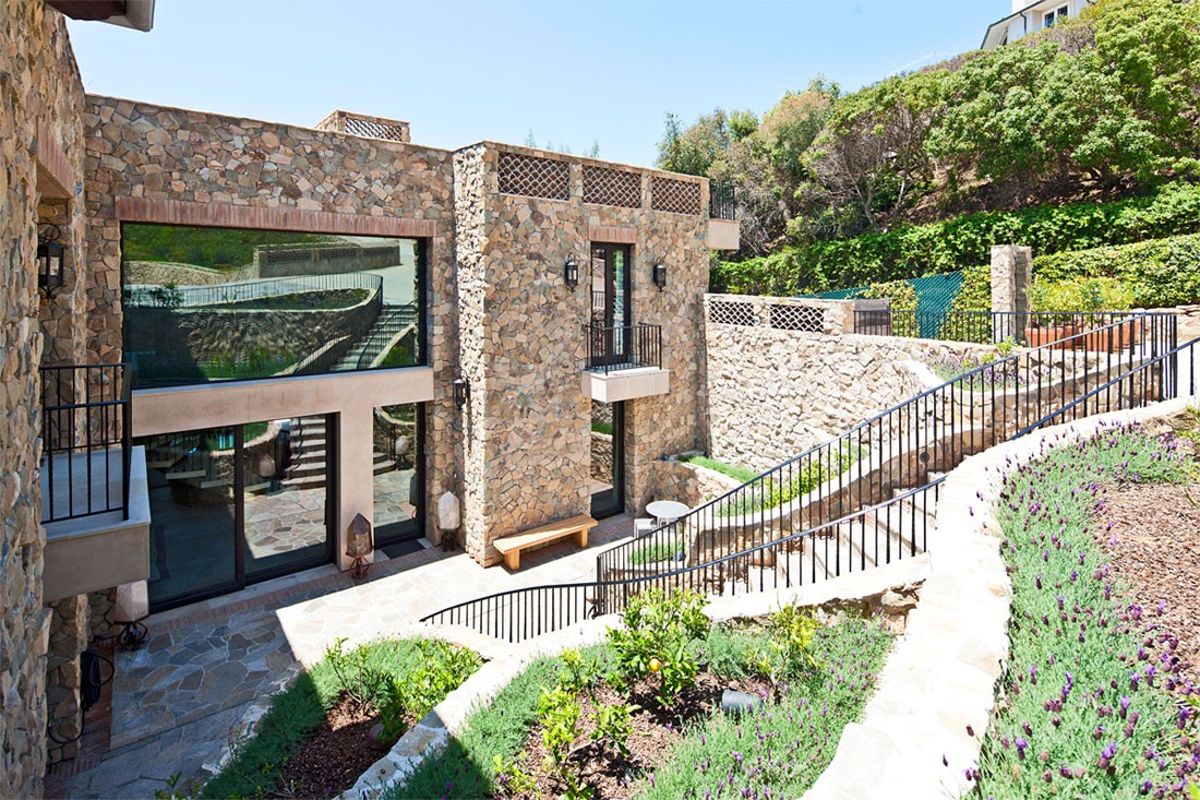 32852-pacific-coast-highway-00-2