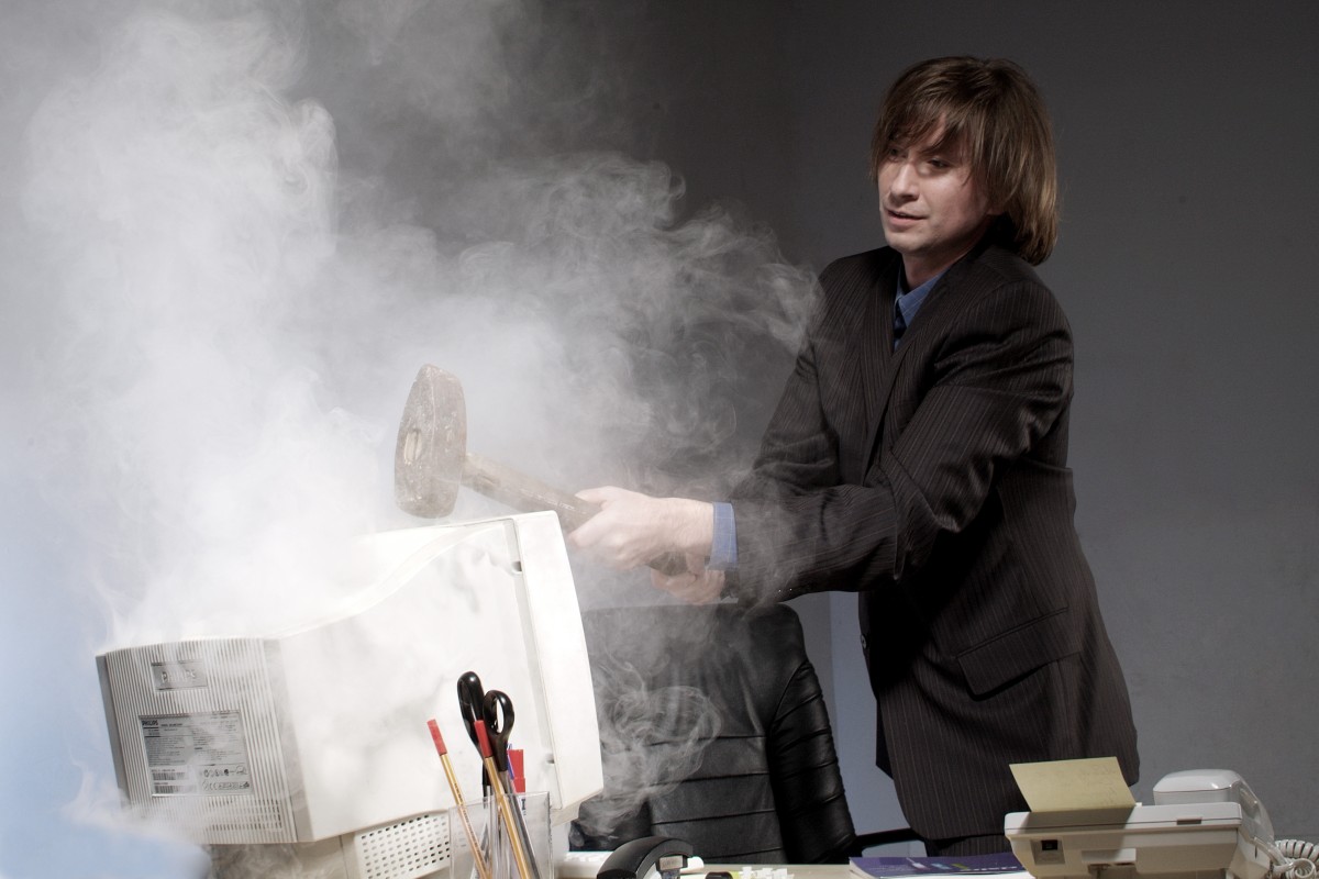 Twitter, facebook o linkedin: España a la cabeza de Europa en reclamaciones a través de redes sociales