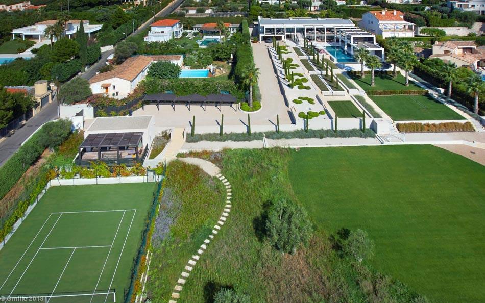 luxury-modern-villa-on-cap-dantibes-01