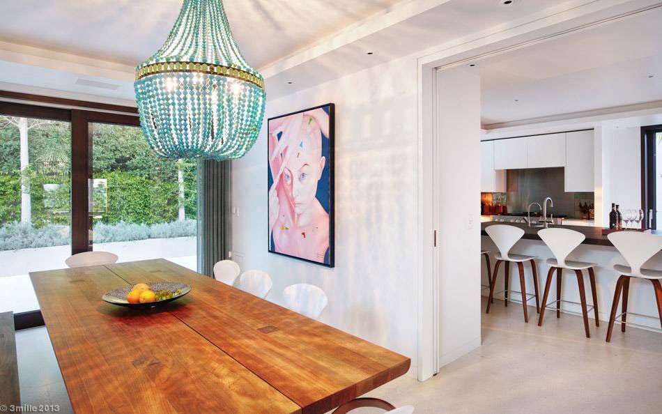 luxury-modern-villa-on-cap-dantibes-16