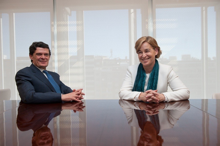 el ceo de sareb, jaime echegoyen (izda), y la presidenta, belén romana (drcha)