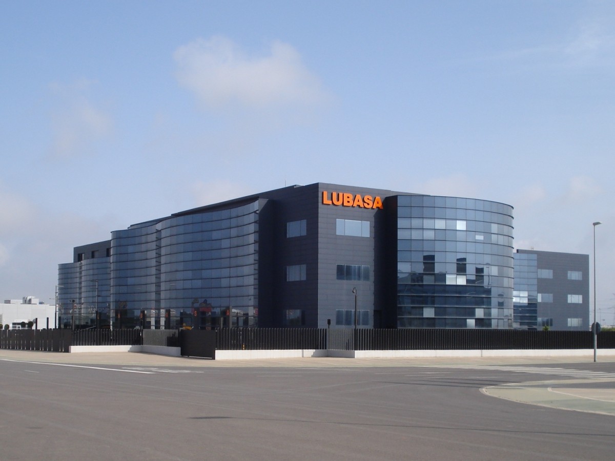 edificio en la ciudad del transporte de castellón 