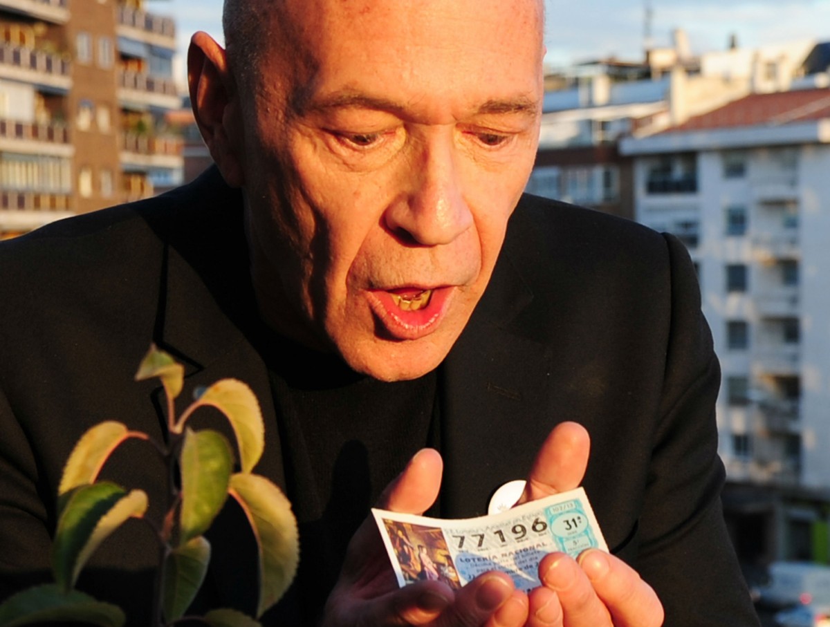 Correos, loterías o paradores suenan fuerte en el plan ‘privatizador’ del gobierno