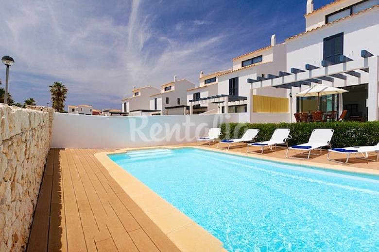 vivienda de alquiler vacacional anunciada en rentalia