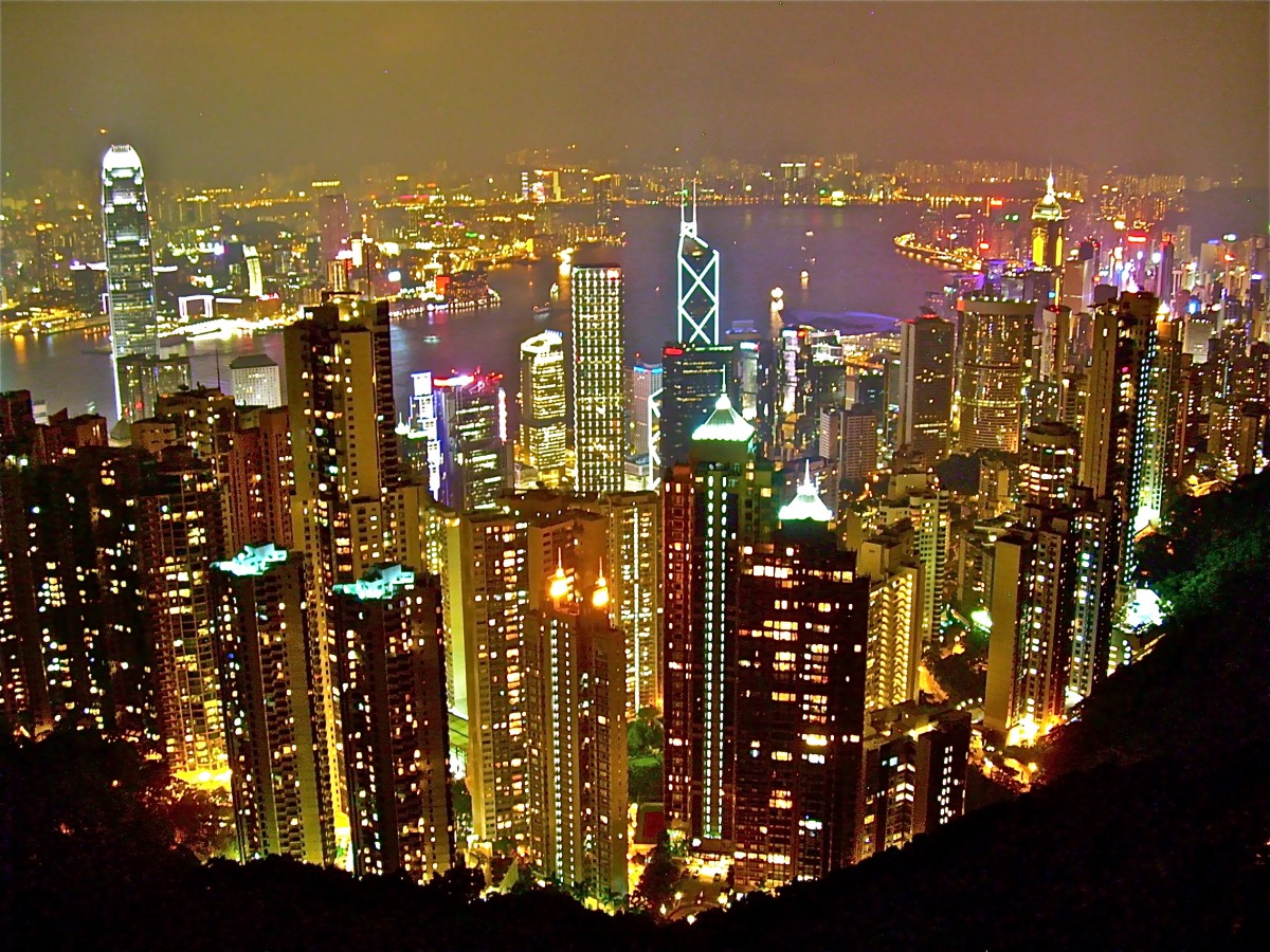 Londres desbanca a Hong Kong como ciudad más cara del mundo para alquilar un piso y una oficina
