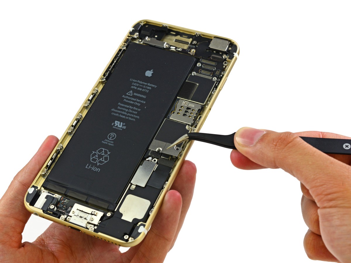Porno tecnológico: desnudamos los ‘gadget’ de moda, desde el iPhone 6 Plus a la PlayStation 4 (fotos)