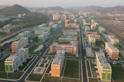 La fiebre del ladrillo llega a Corea del Norte (fotos)