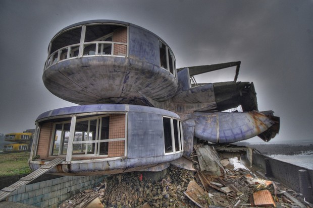 ¿Te crees muy valiente? 13 edificios abandonados en los que no te gustaría pasar la noche de Halloween (fotos)