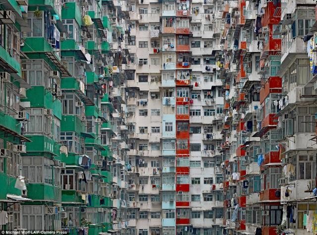 Las ‘casas colmena’ subvencionadas, una de las principales razones de las protestas en Hong Kong